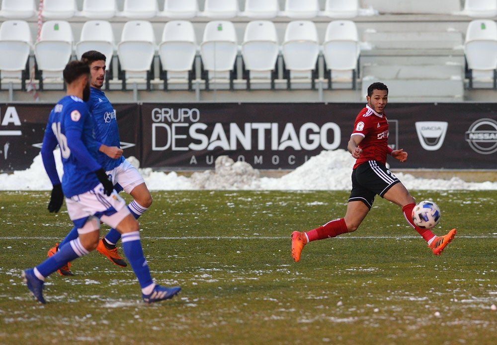 Fotos: El Burgos CF golea al Real Oviedo B