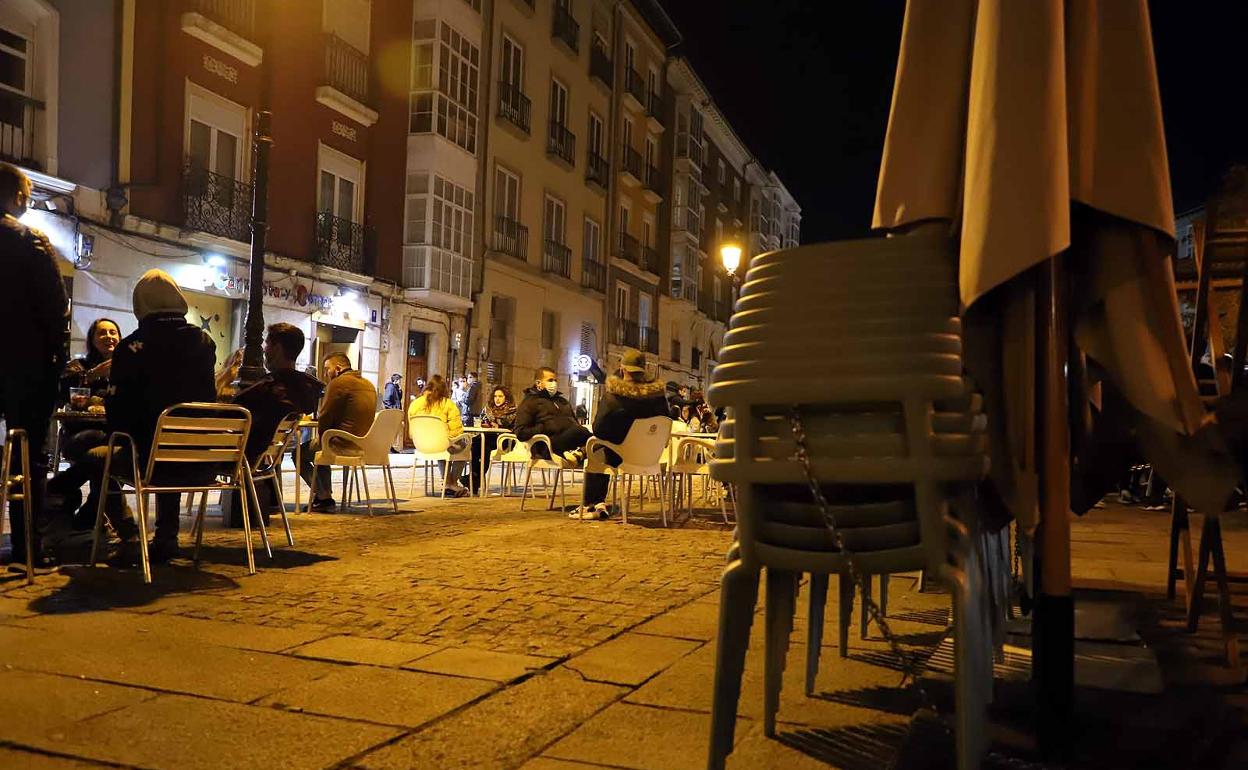 Terrazas en la Plaza de la Flora, el día antes del cierre de la hostelería en noviembre.