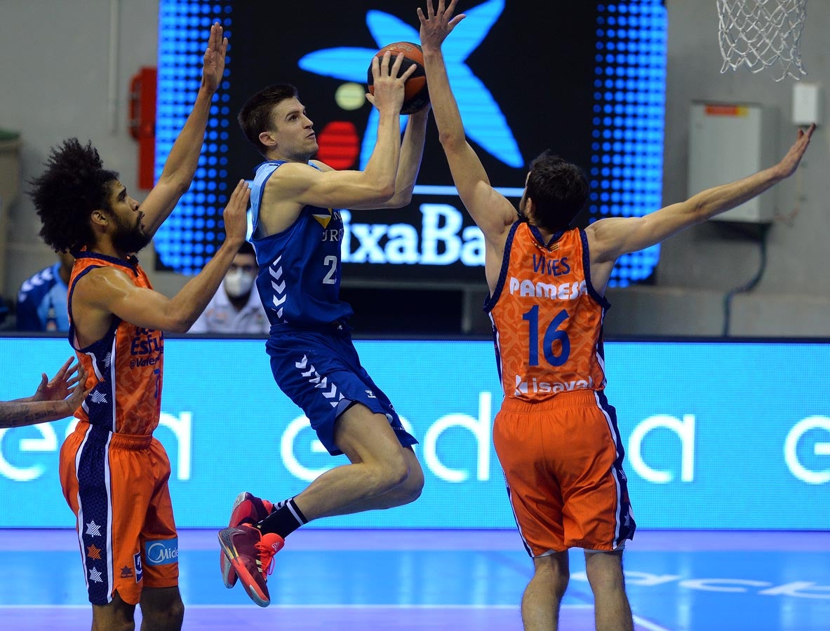 Derrota de los burgaleses ante el Valencia Basket