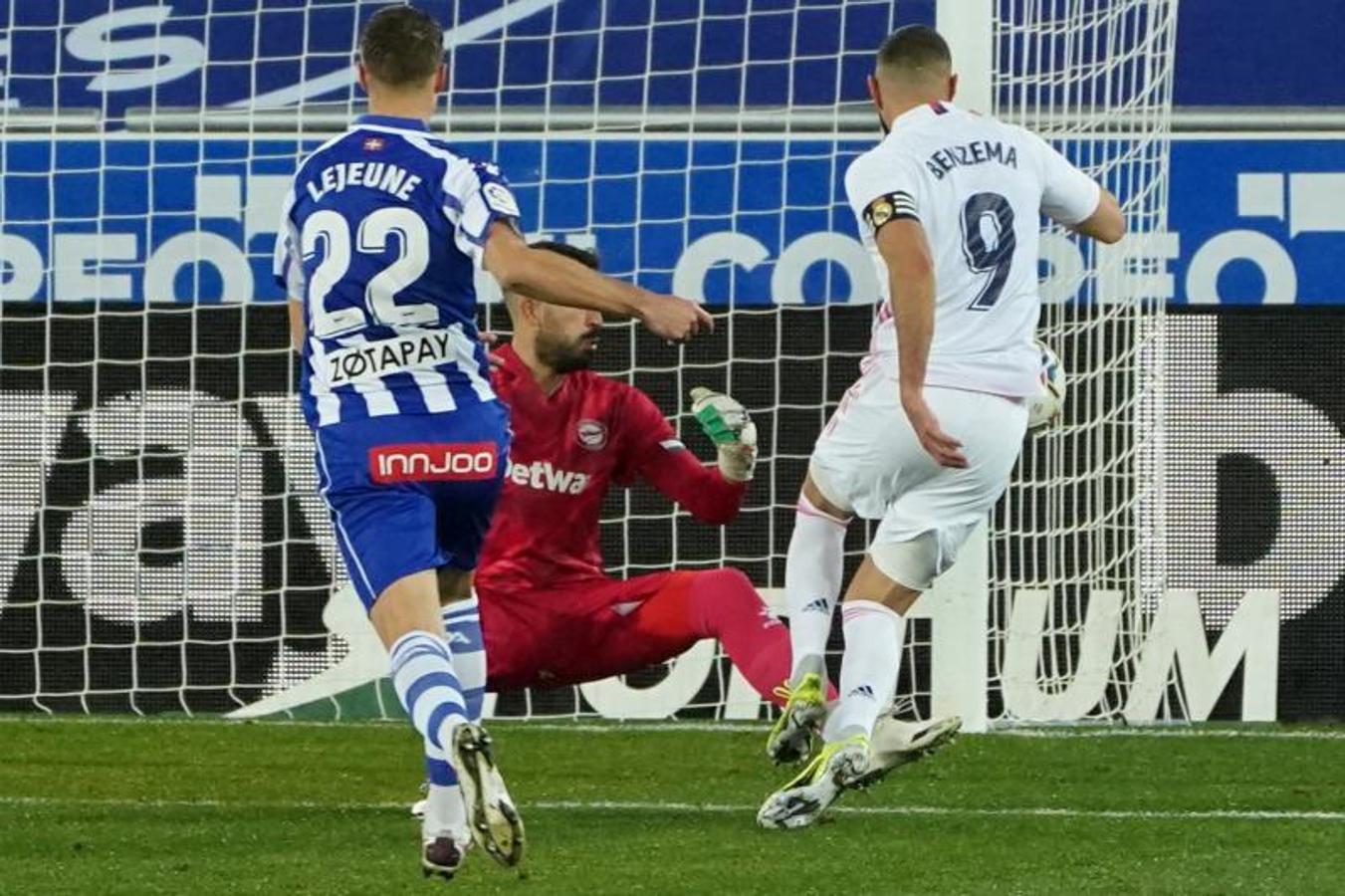 Fotos: Las mejores imágenes del Alavés-Real Madrid