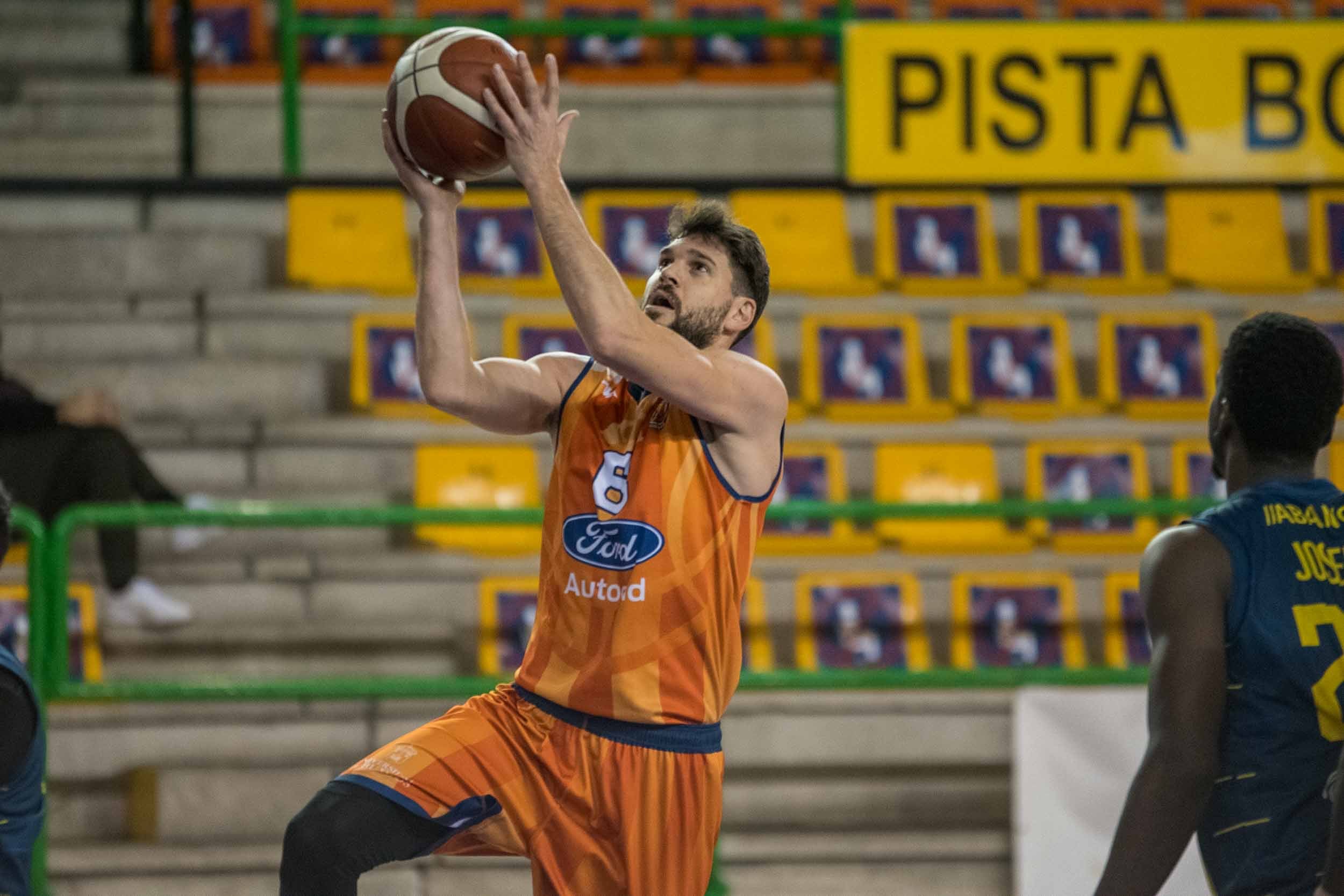 Fotos: El Tizona cae en la cancha del Ourense