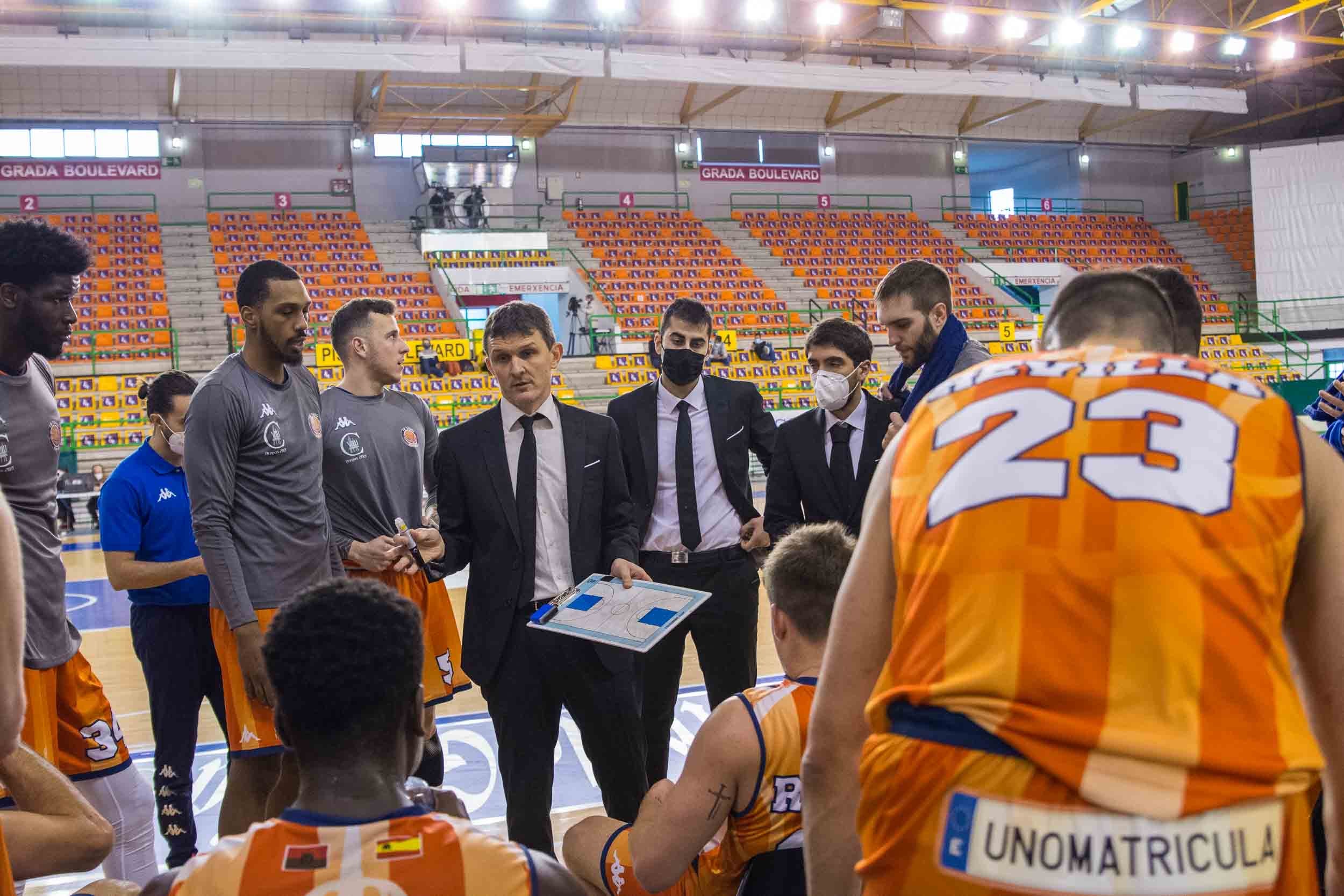 Fotos: El Tizona cae en la cancha del Ourense