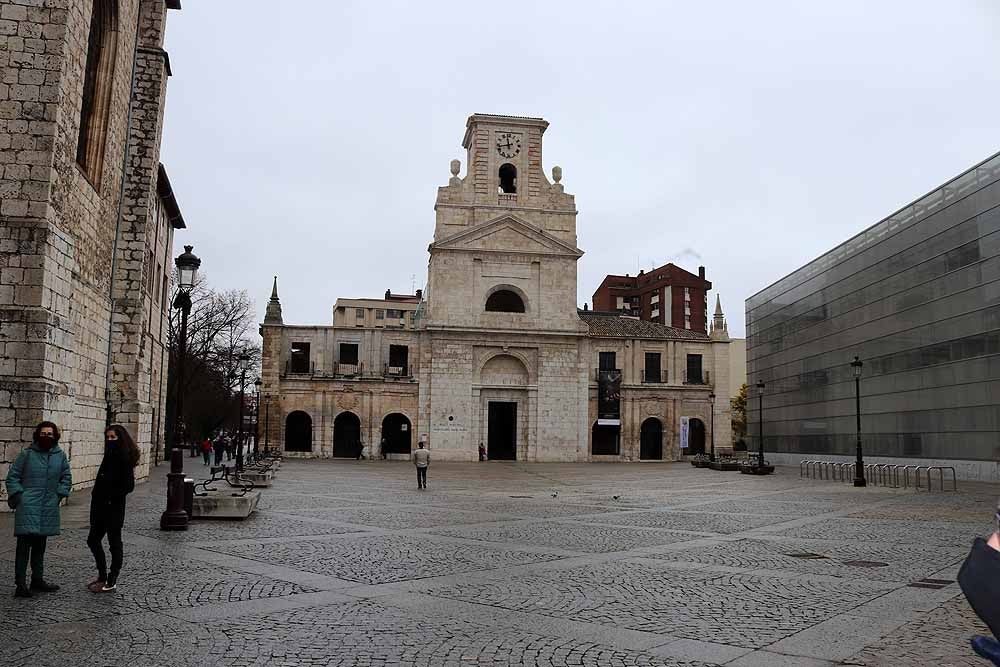 Fotos: Las calles de Burgos notan la ausencia de las fiestas por el patrón San Lesmes