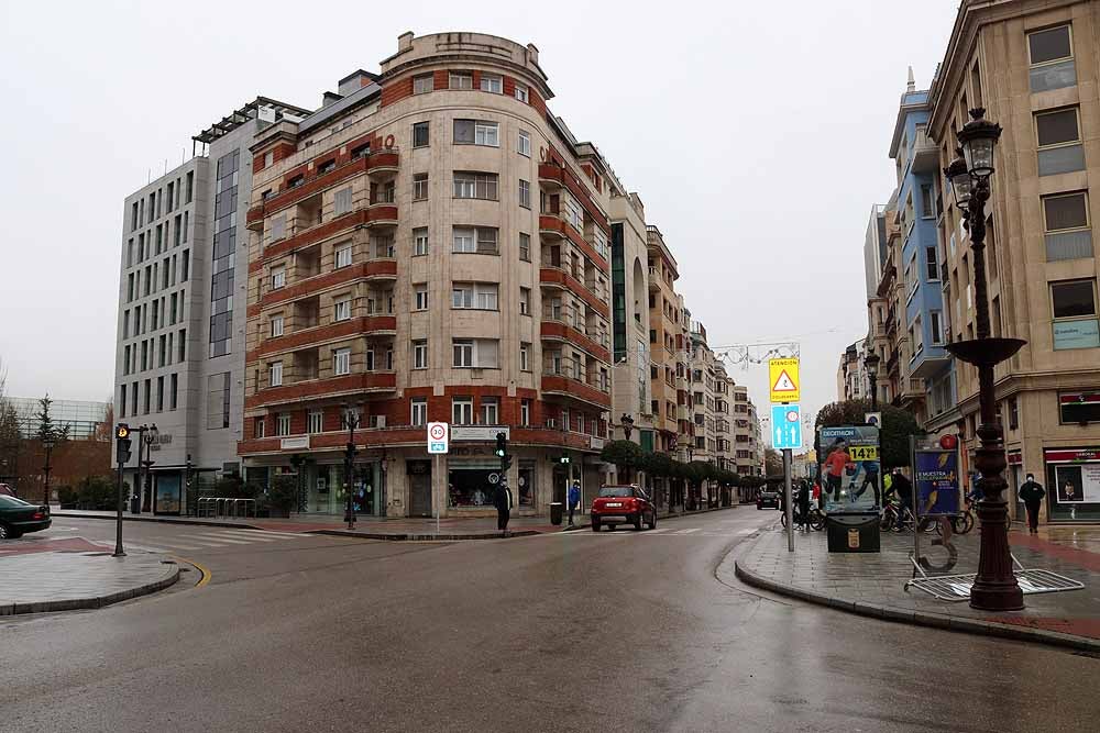 Fotos: Las calles de Burgos notan la ausencia de las fiestas por el patrón San Lesmes