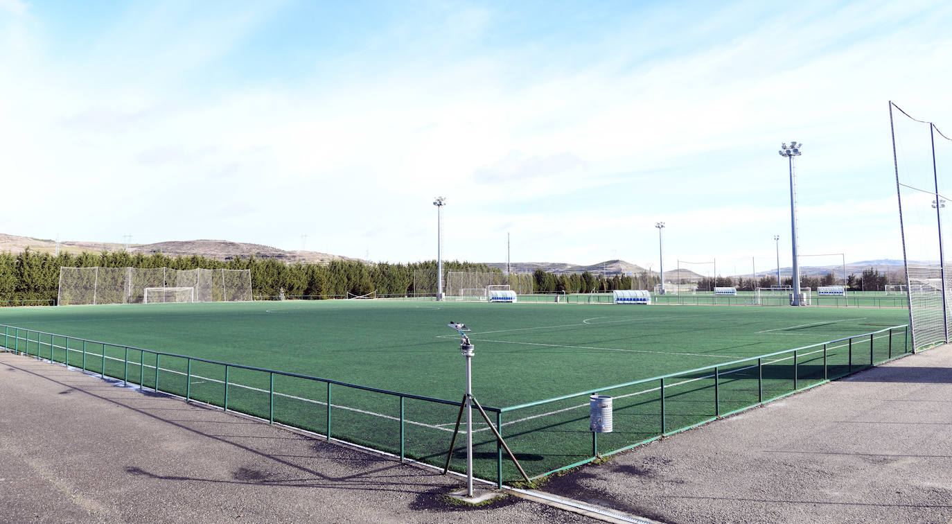 Campos de fútbol donde se suele practicar deporte base en Burgos. 