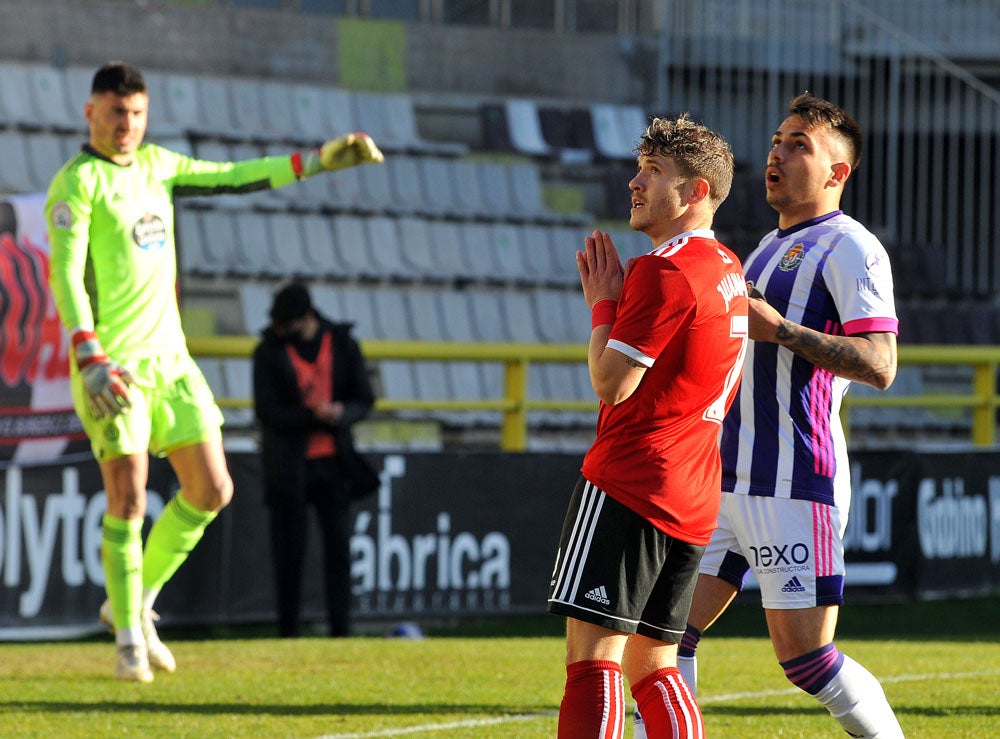 Fotos: El Burgos CF, más líder