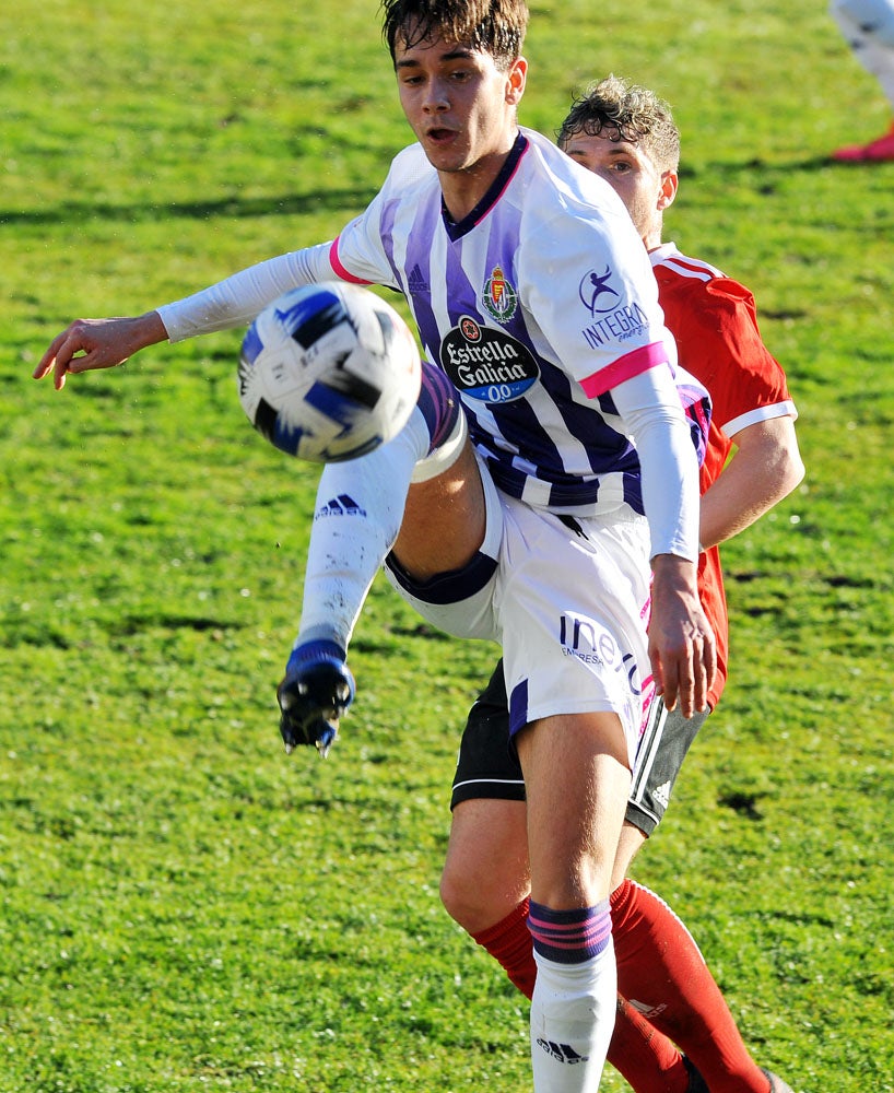 Fotos: El Burgos CF, más líder