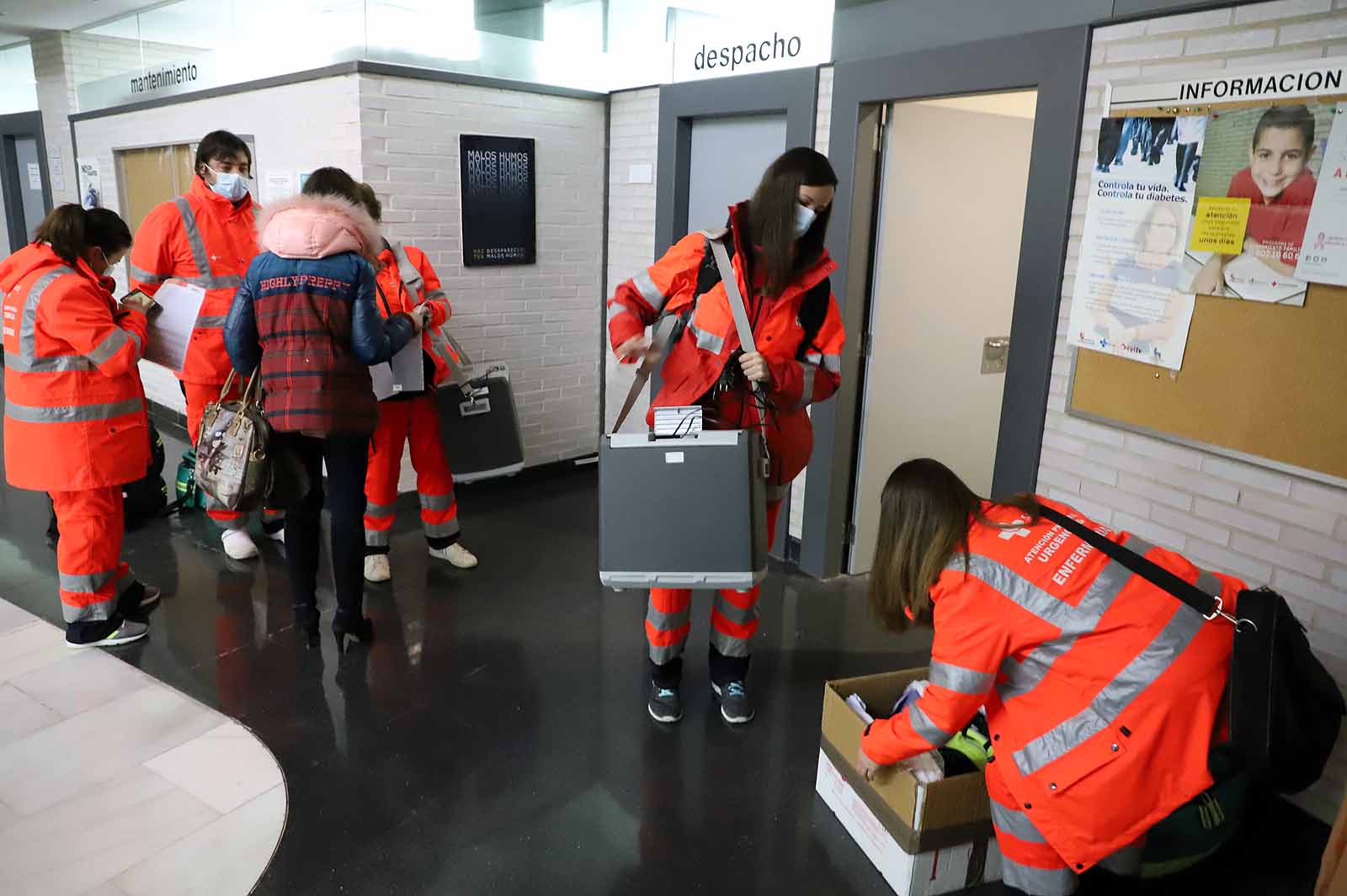 Ardua tarea de los profesionales que han vacunado durante seis semanas a usuarios de residencias y centros de personas dependientes.