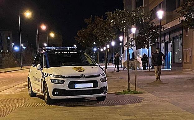 Desalojan a varias personas de un bar en Burgos que incumplían la normativa covid