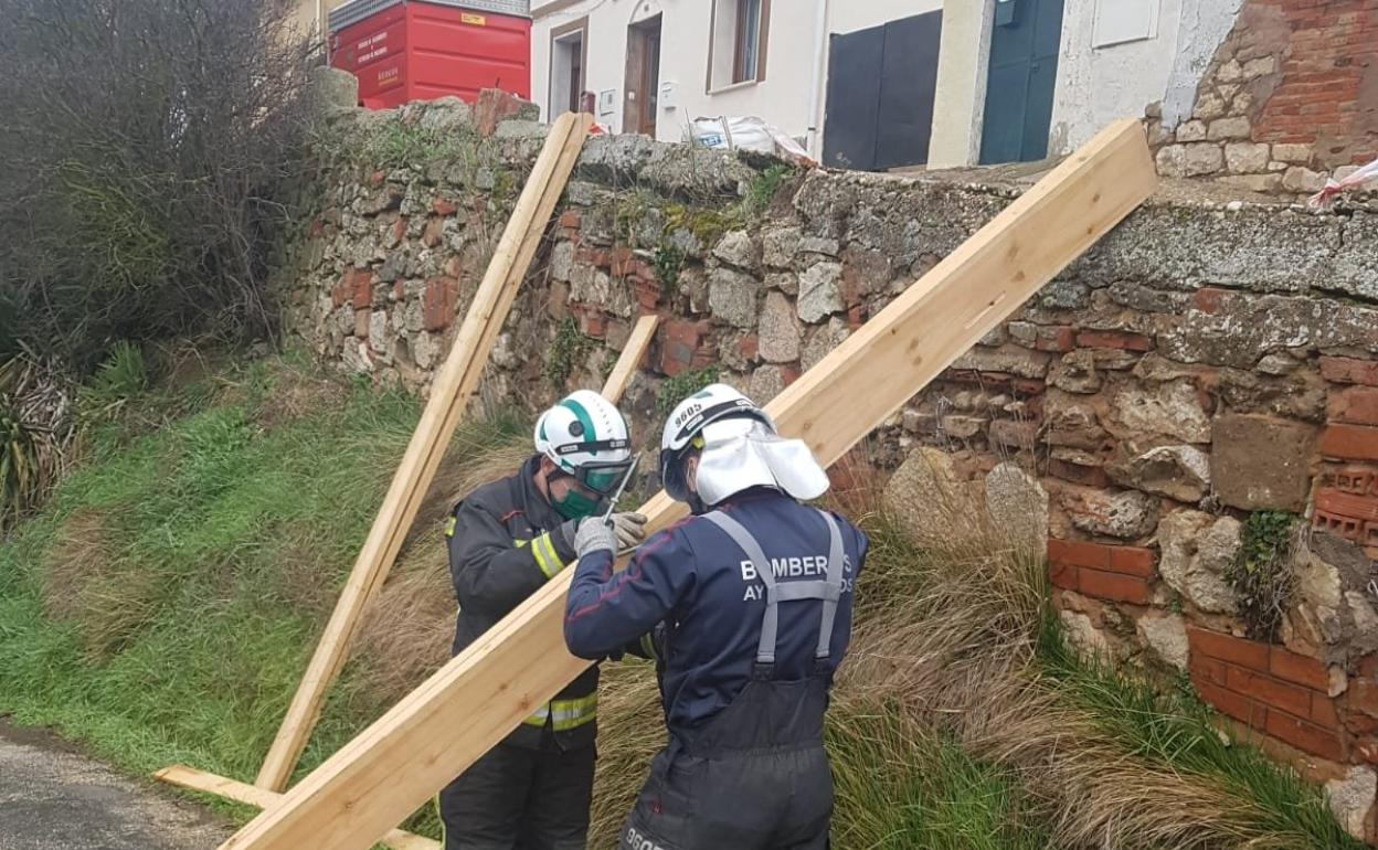 Imagen de la intervención de los bomberos.