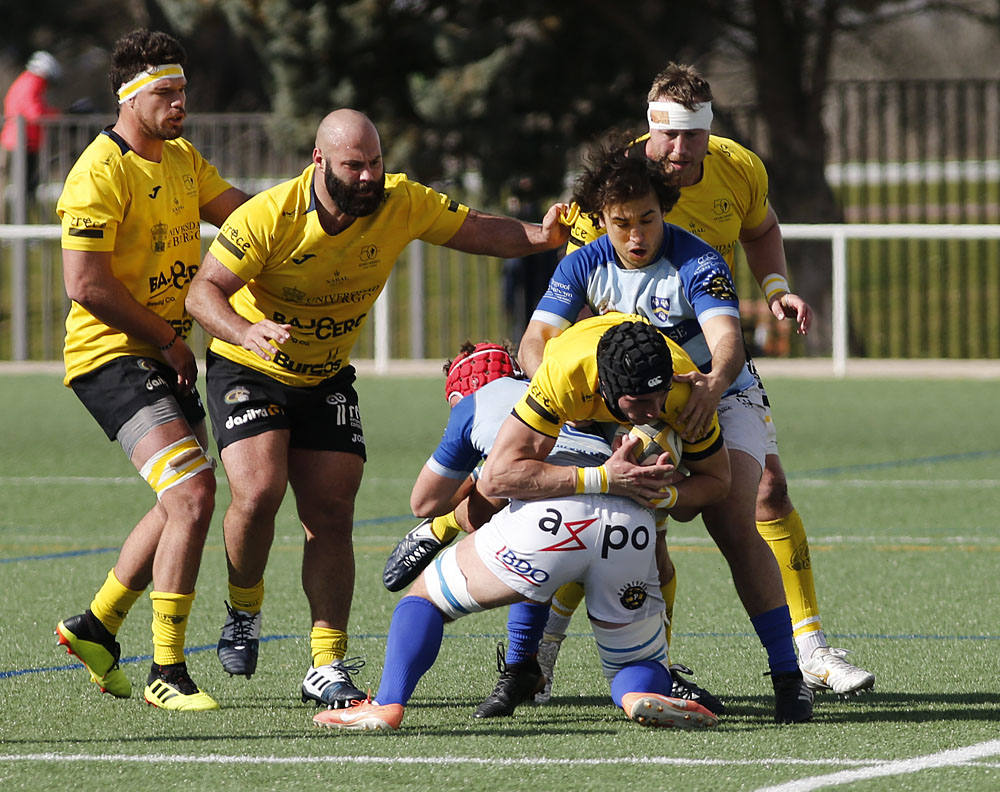 Fotos: La victoria del UBU Bajo Cero frente al Cisneros en imágenes