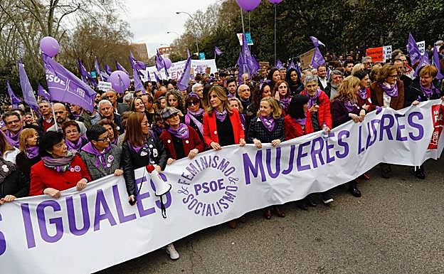Miembros del Gobierno en el 8-M del año pasado en Madrid.