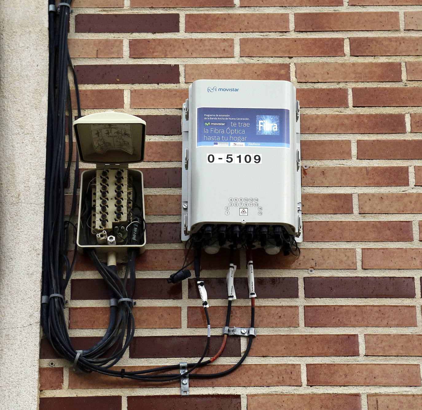 Implantación de la fibra óptica en un pueblo de Castilla y León. 