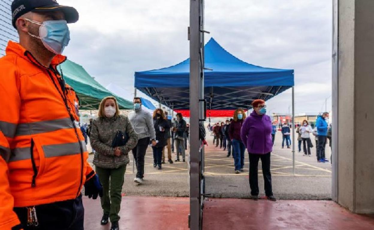 Cribado masivo organizado en el recinto ferial de Aranda de Duero.