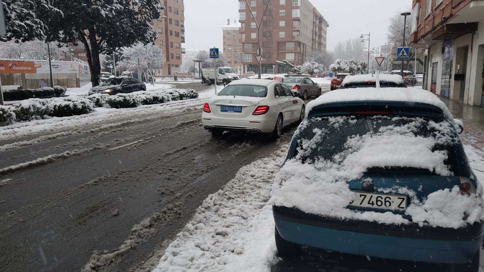 Fotos: La nieve también cubre Gamonal y Fuentecillas