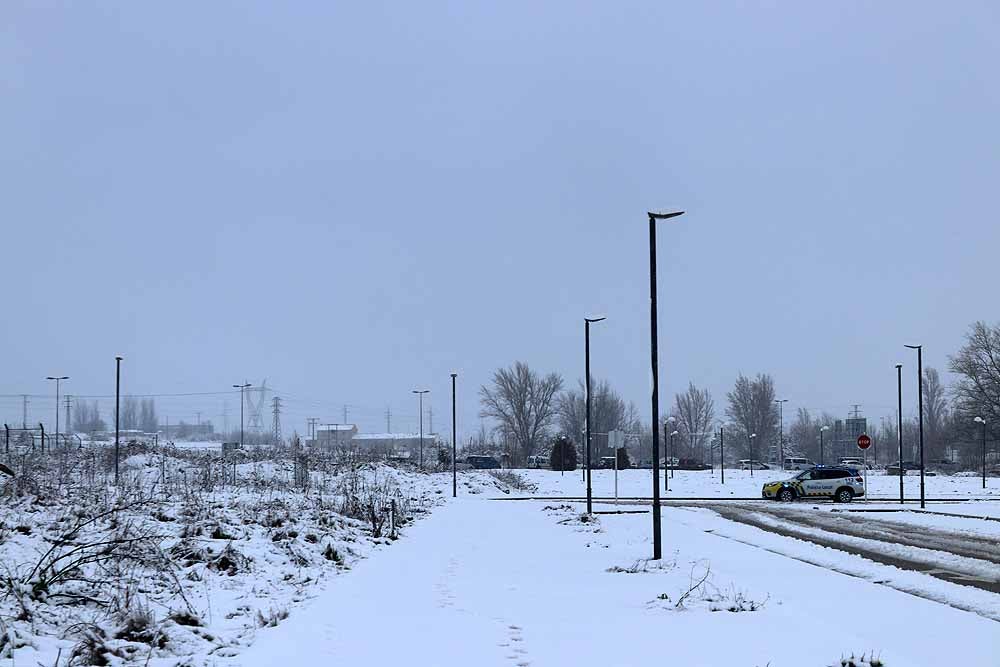 Fotos: La nieve también cubre Gamonal y Fuentecillas