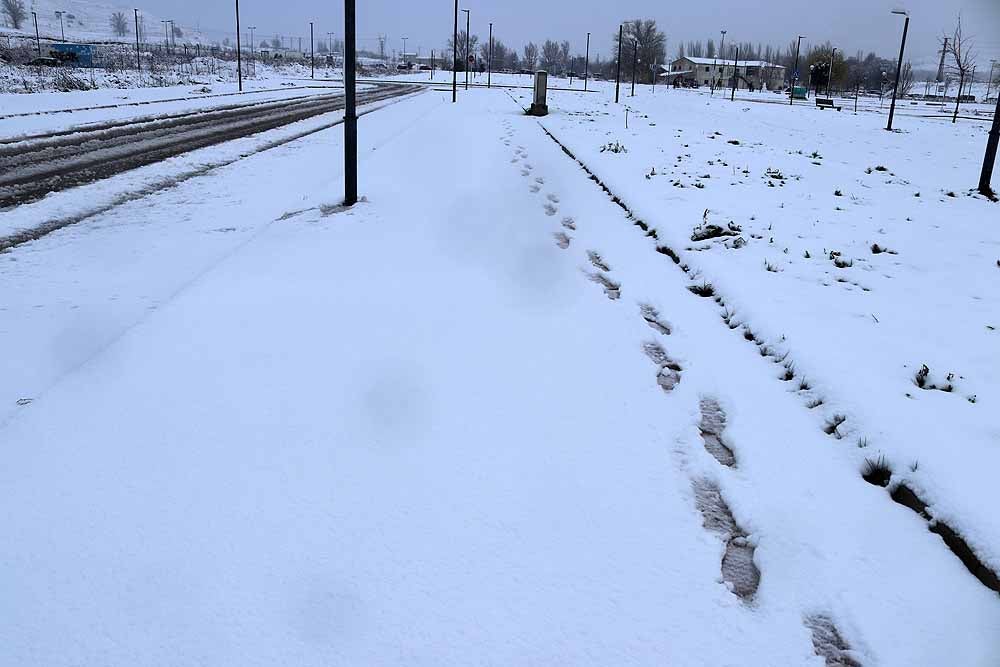 Fotos: La nieve también cubre Gamonal y Fuentecillas