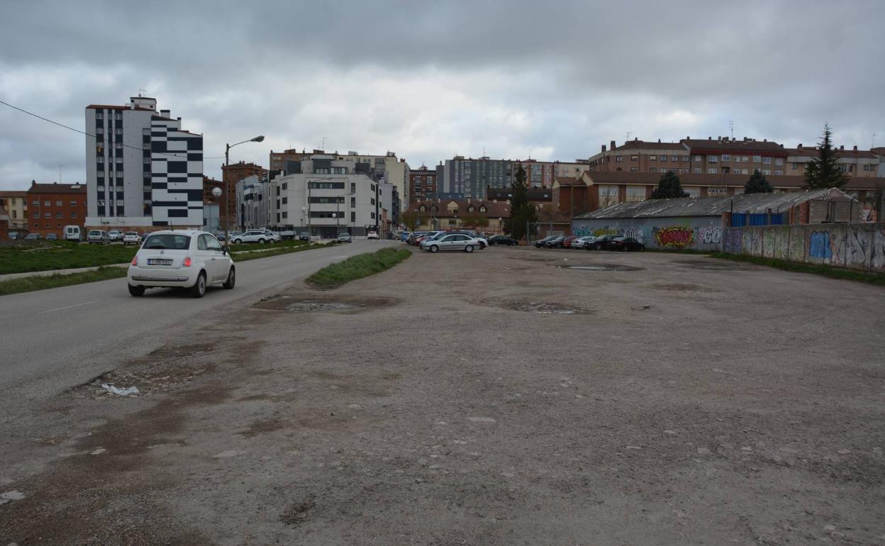 La parcela objeto de la sentencia se encuentra en las traseras del colegio Juan de Vallejo. 