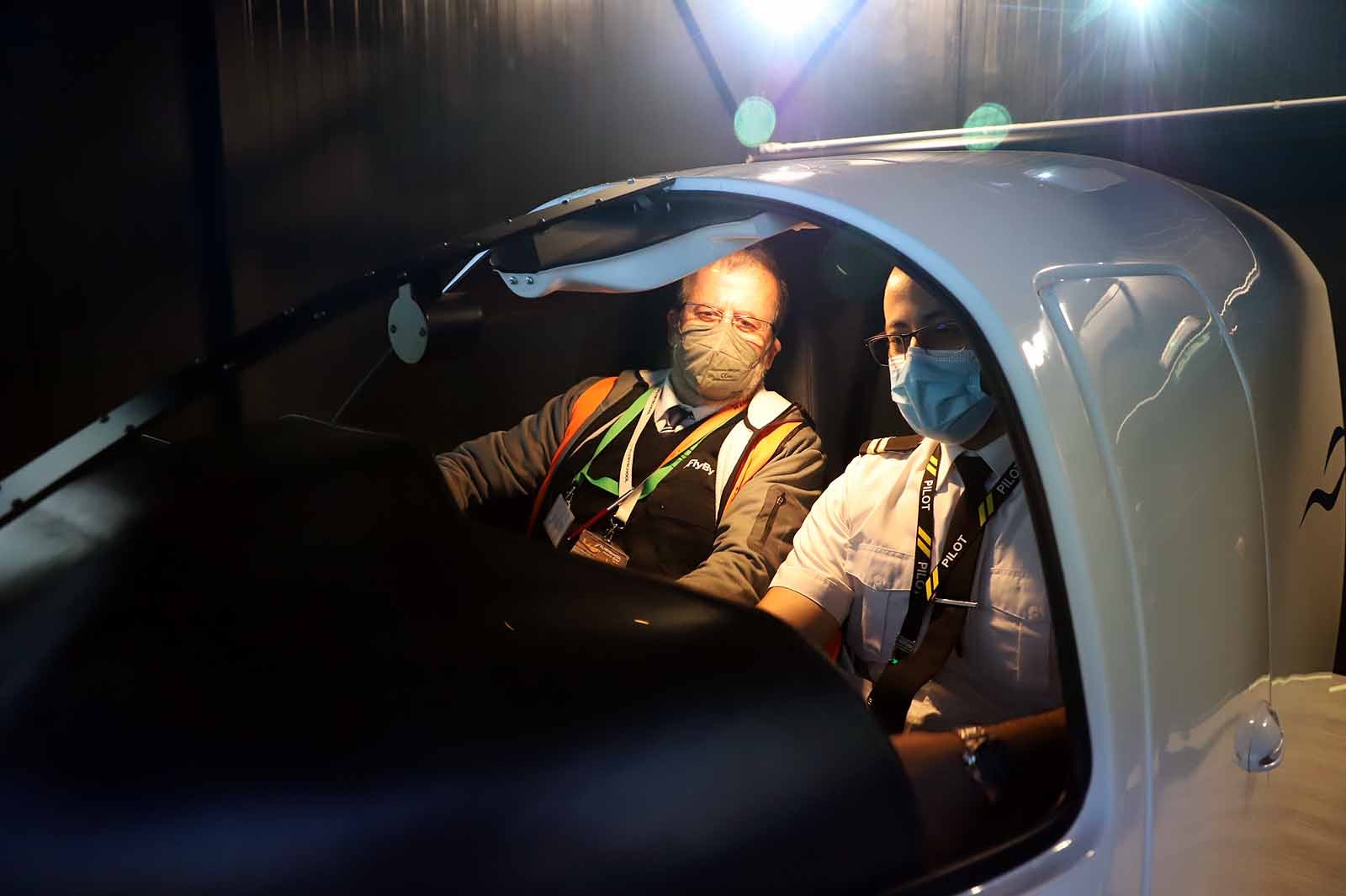 230 jóvenes se forman en Burgos para ser pilotos en un fututo.