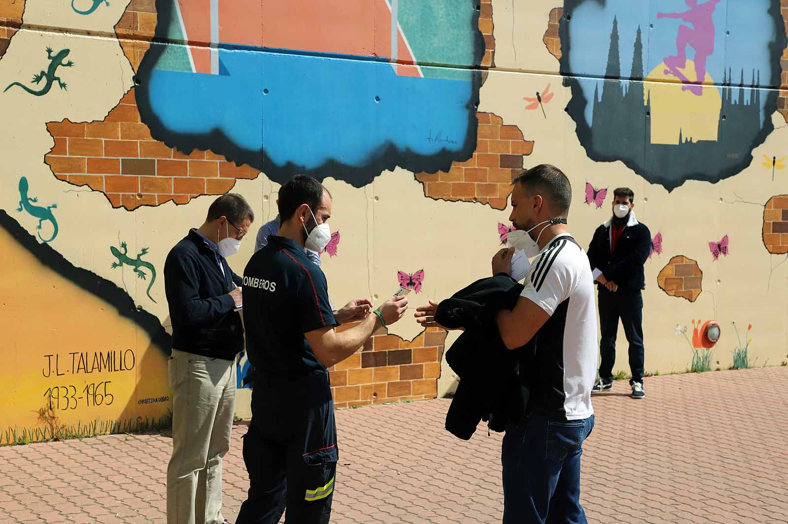 El polideportivo José Luis Talamillo ha acogido la primera prueba de la oposición.