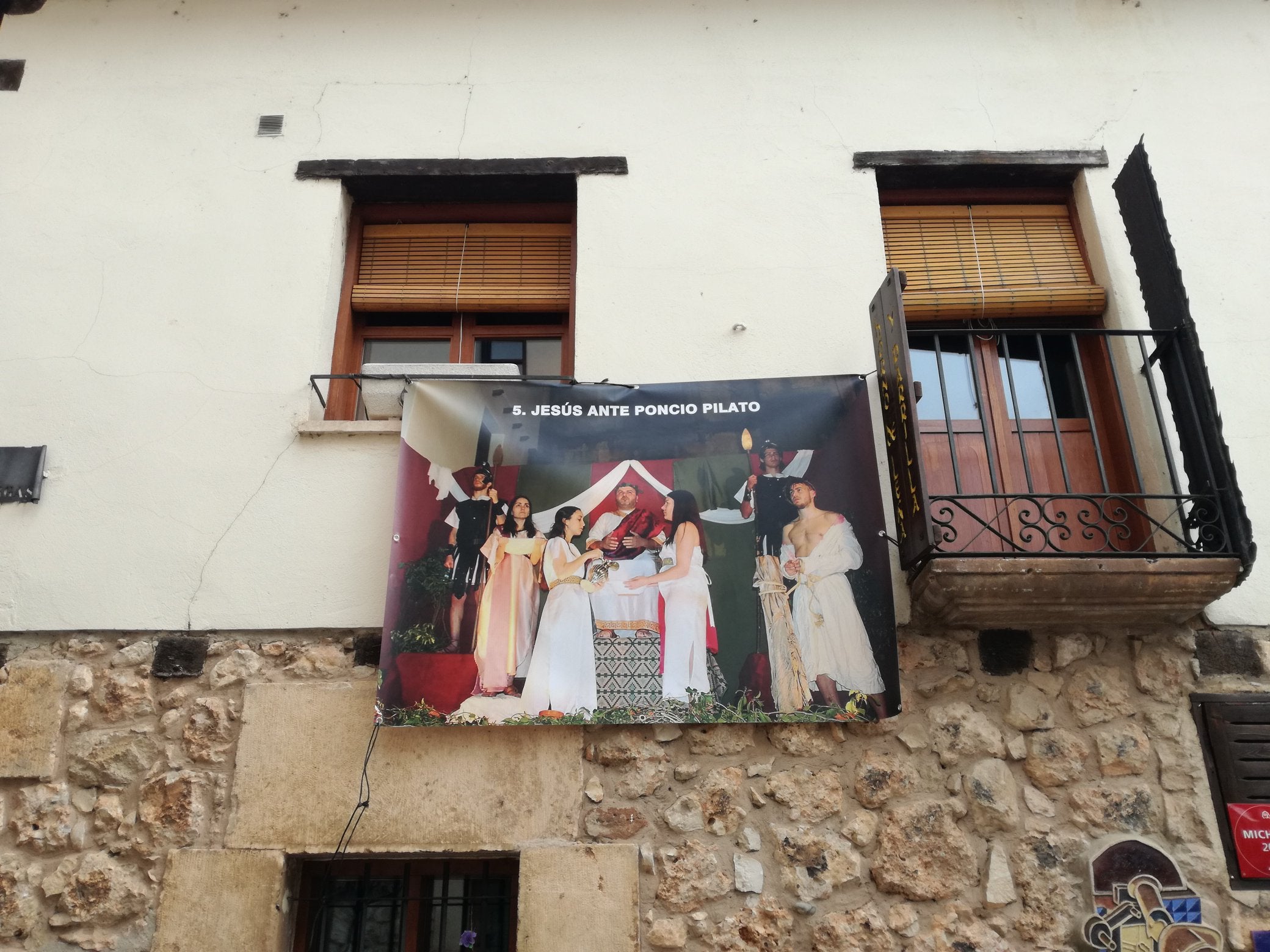 Fotos: Covarrubias revive su Pasión Viviente con un Vía Crucis Fotográfico