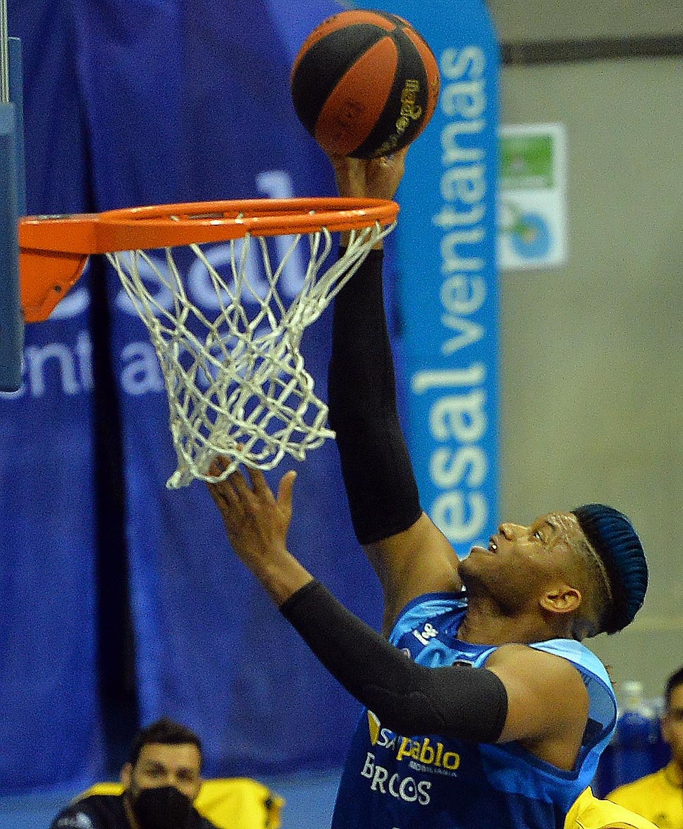 Fotos: El San Pablo vuelve a caer ante el Lenovo Tenerife