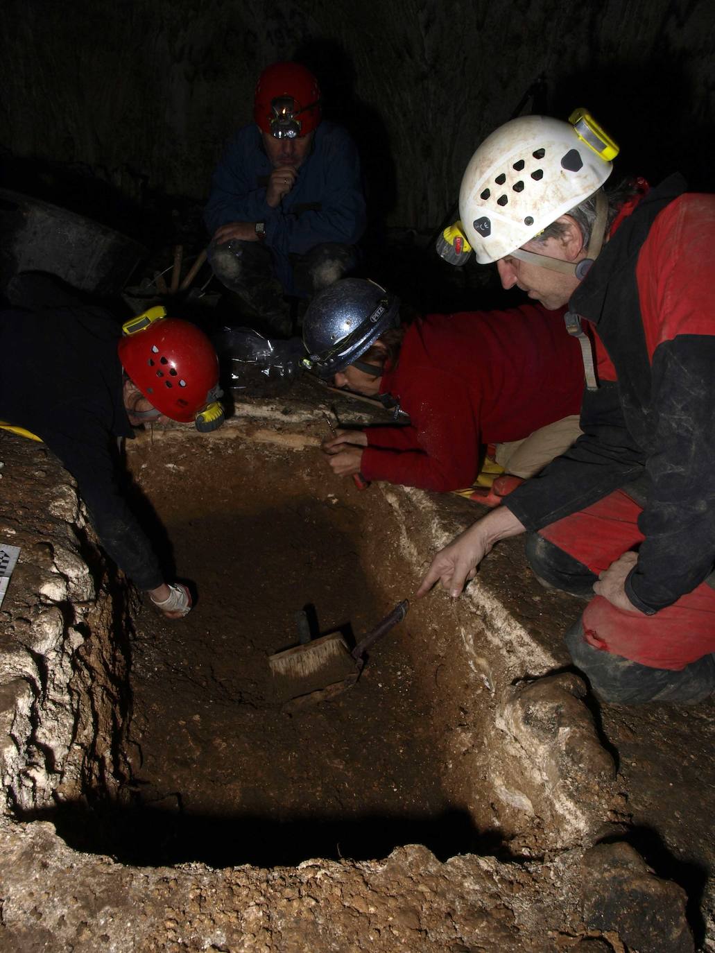 Fotos: Recuperan ADN nuclear de individuos neandertales a partir del sedimento de Atapuerca