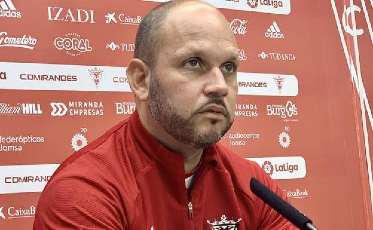 José Alberto López.