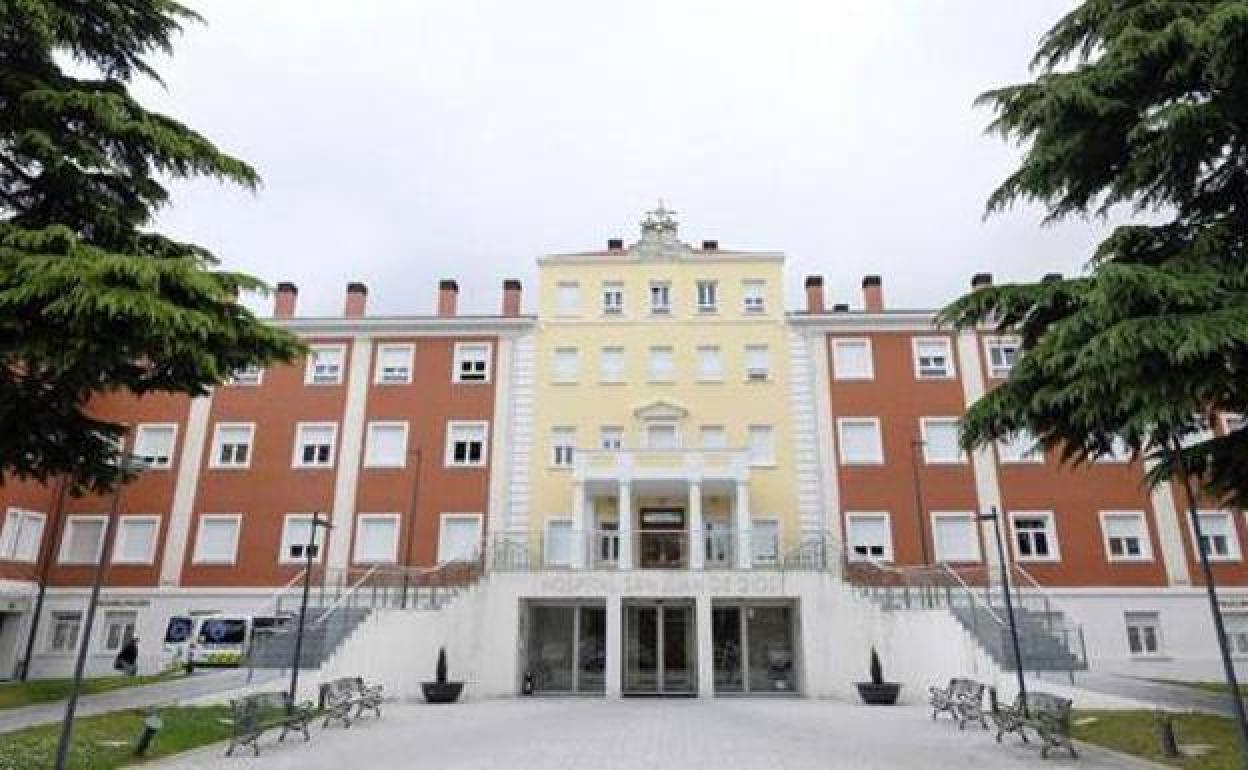 Entrada al hospital San Juan de Dios. 