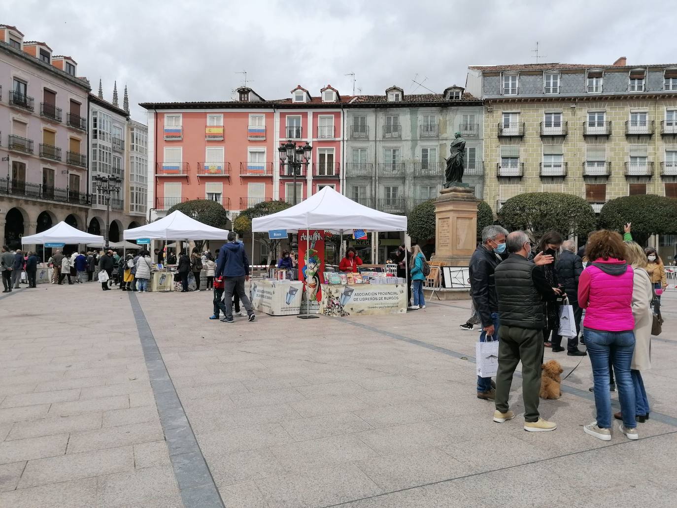 Fotos: Los libreros de Burgos vuelven a las calles