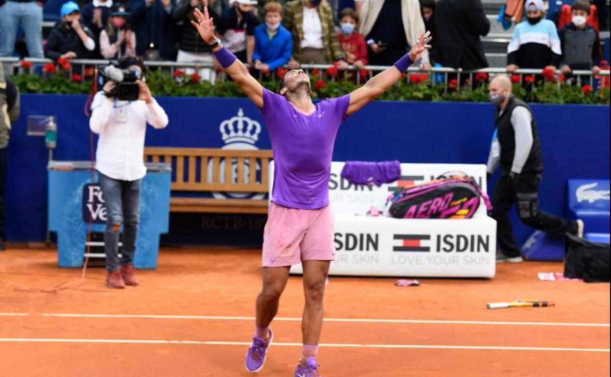 Rafa Nadal celebra su triunfo en el Godó.