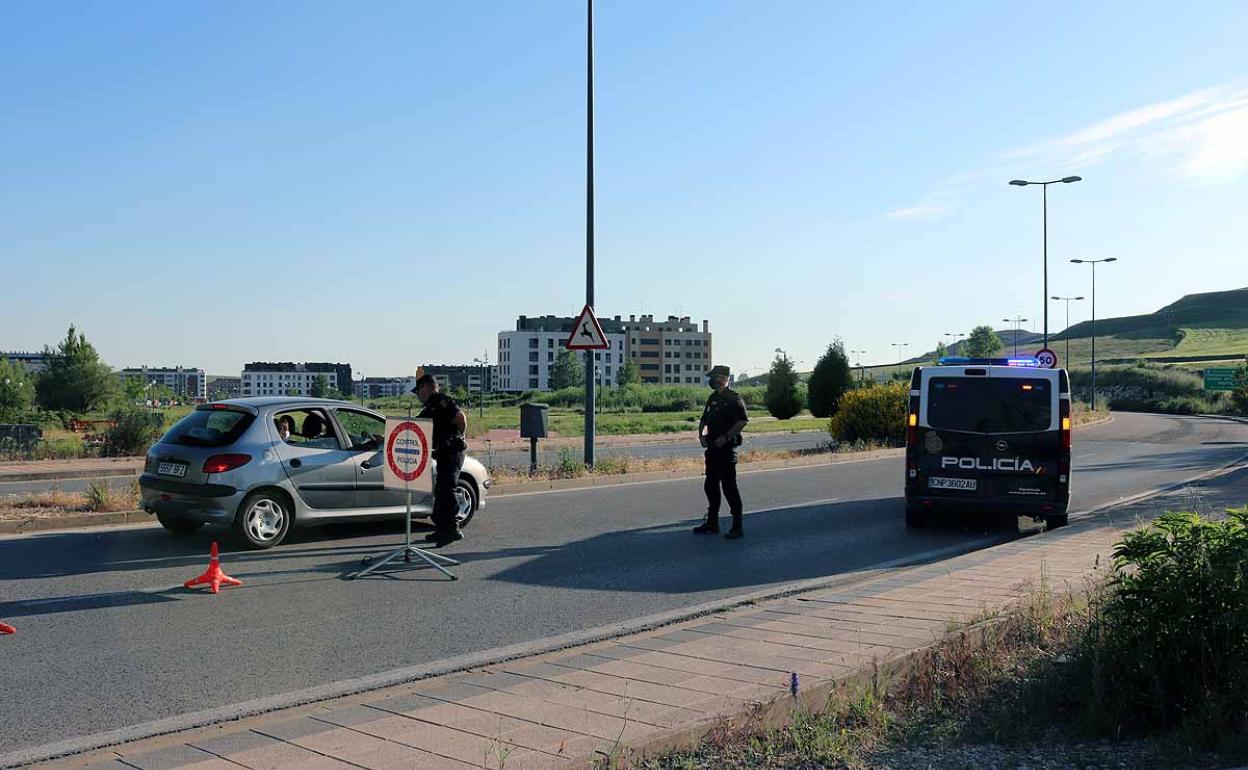 Controles de la Policía Nacional durante la pandemia.