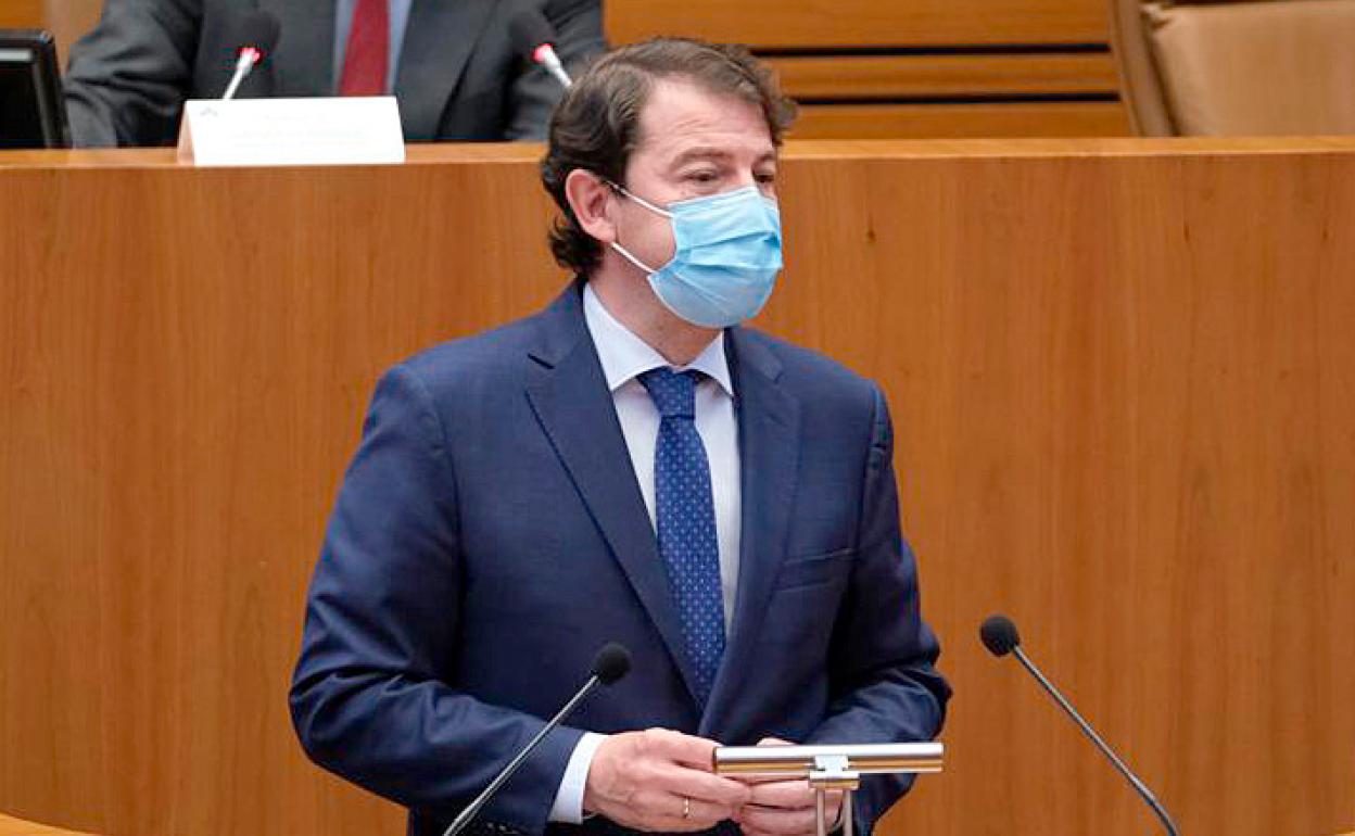 Alfonso Fernández Mañueco, durante el debate en las Cortes. 