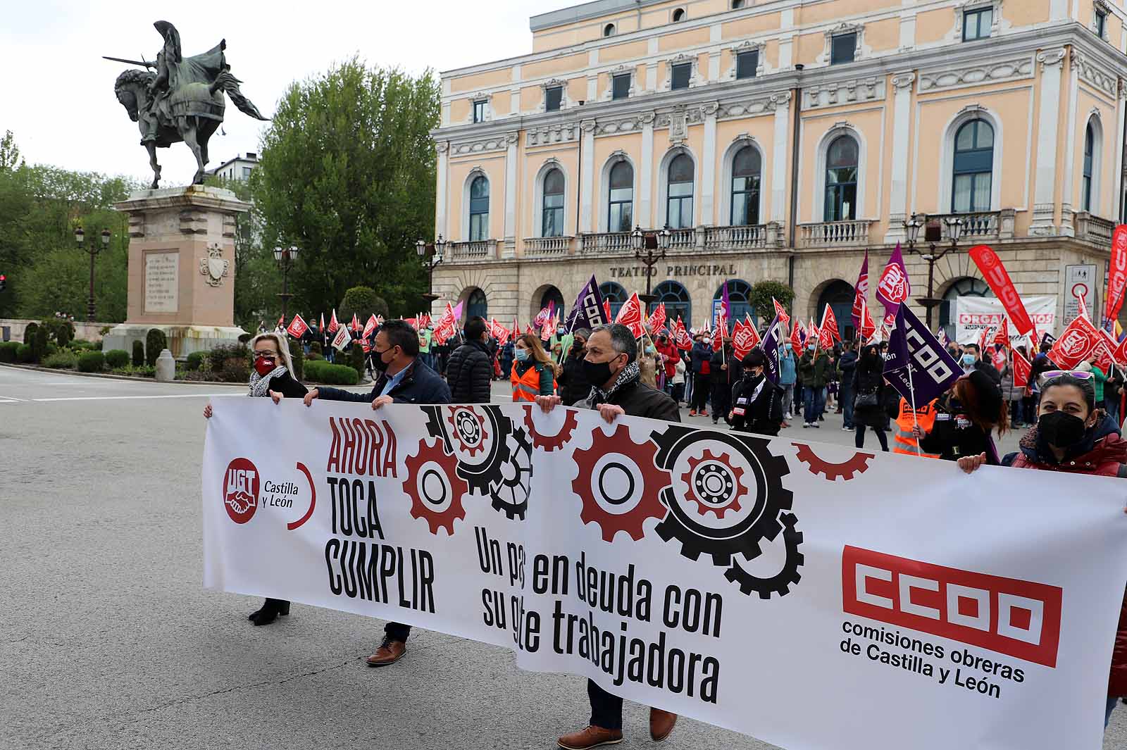 Multitudinaria concentración en Burgos en el 1º de Mayo,