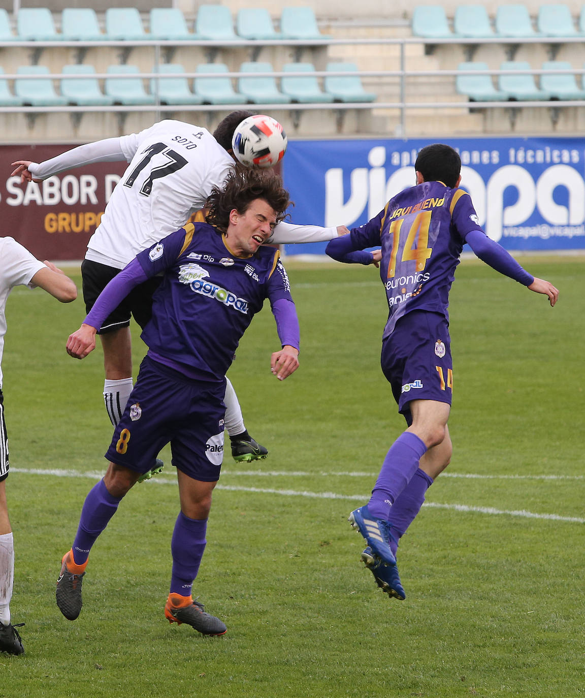 Fotos: Palencia Cristo 1-1 Burgos Promesas