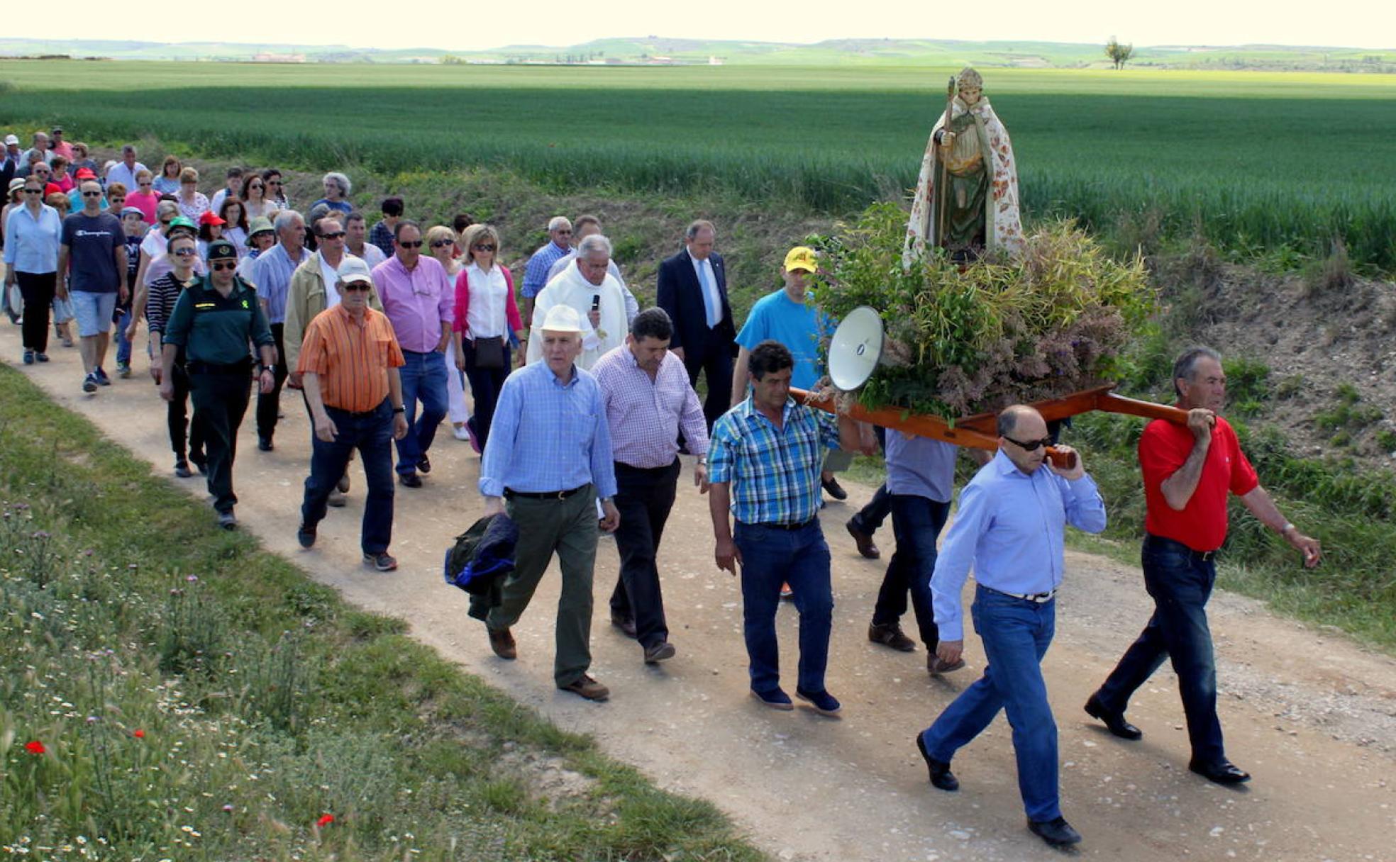 Procesión en las fiestas de San Gregorio en Baltanás.