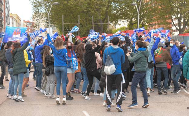 La victoria se celebra en Los Delfines