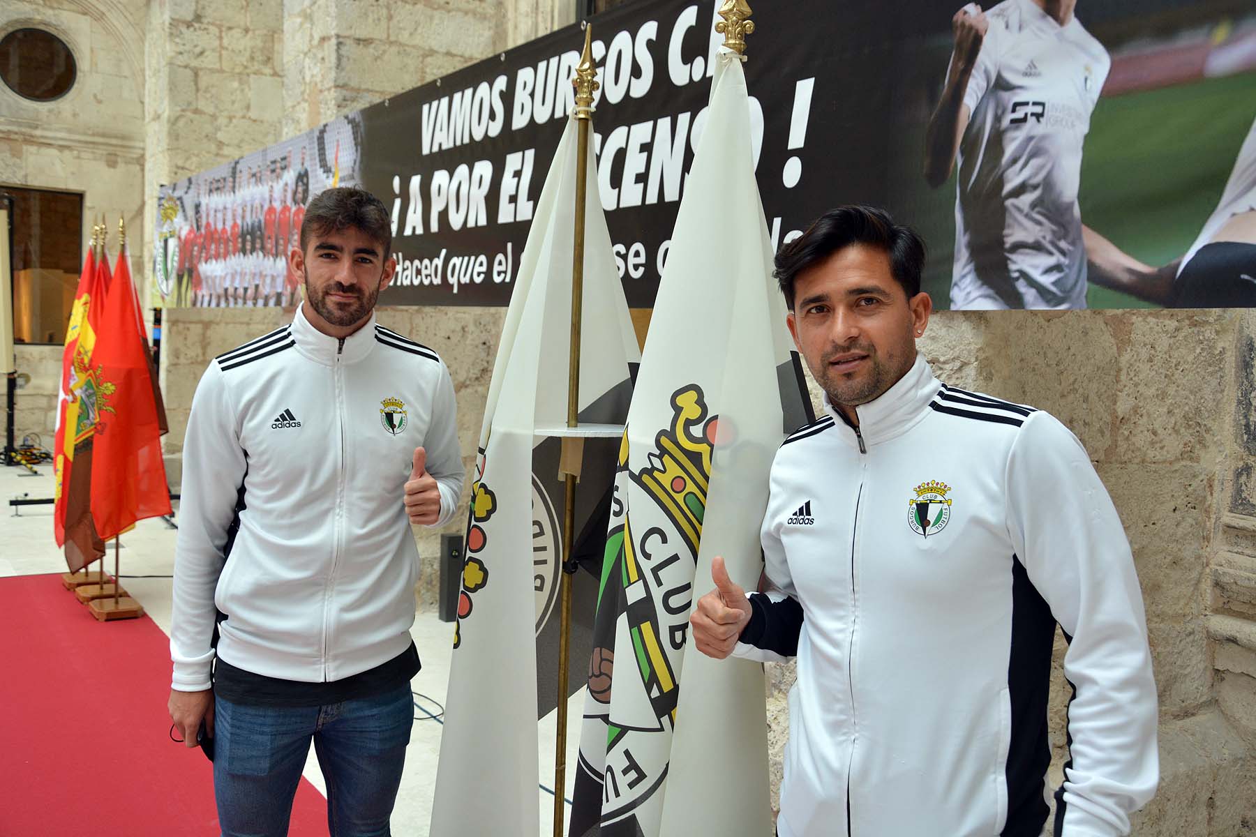 Fotos: El Ayuntamiento da alas al Burgos CF en su lucha por el play off