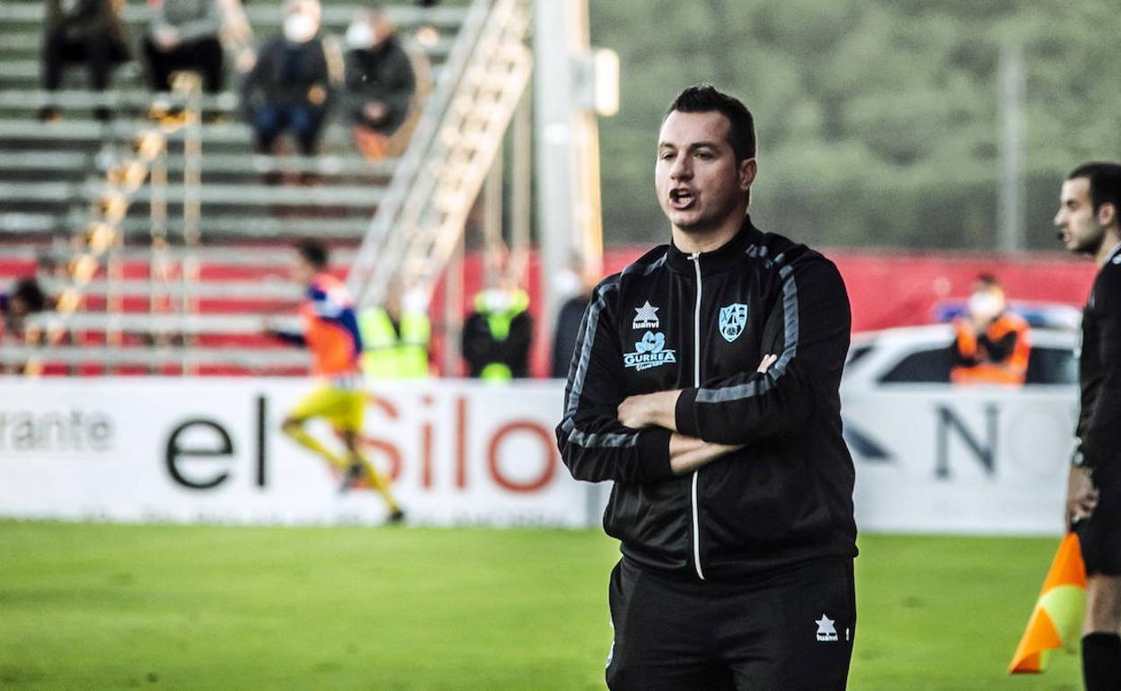 Diego Martínez, técnico del Calahorra. 