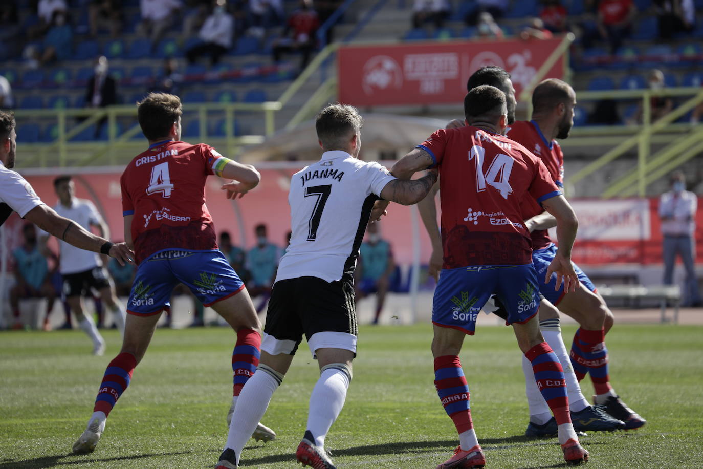 Fotos: Echa un vistazo a las imágenes del partido Burgos CF-CD Calahorra