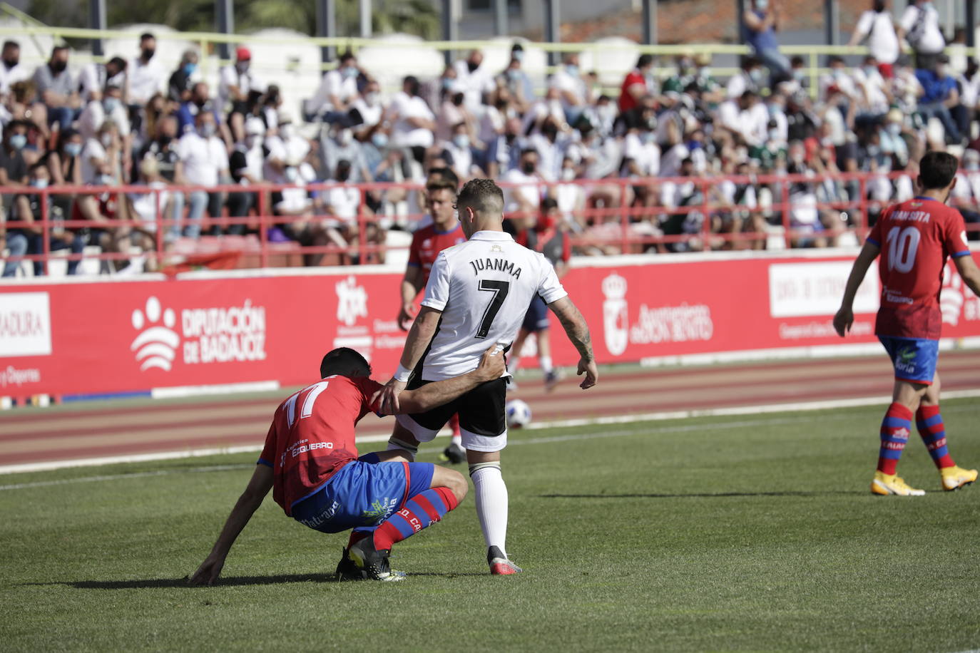 Fotos: Echa un vistazo a las imágenes del partido Burgos CF-CD Calahorra