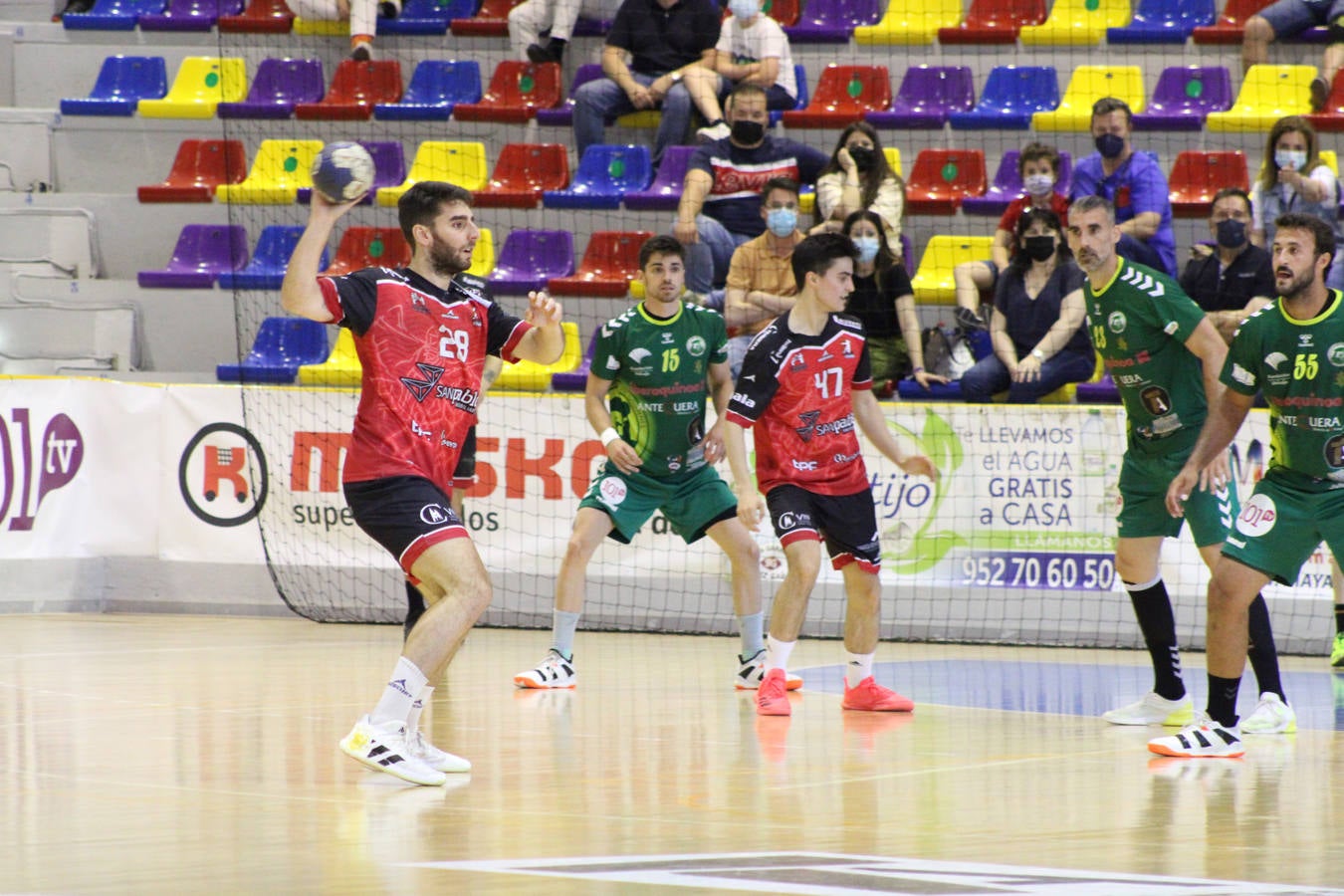 Fotos: El Antequera celebra el ascenso a Asobal ante el UBU San Pablo
