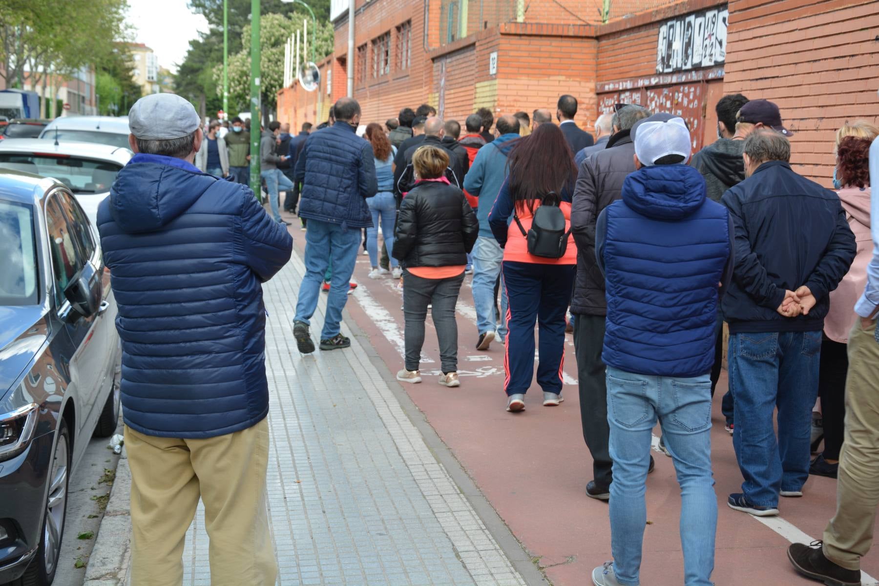 Fotos: La afición del Burgos responde a la llamda del play off