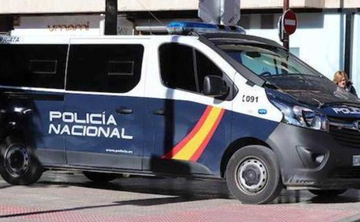 La Policía Nacional ha desarticulado el punto de venta de droga en Burgos.