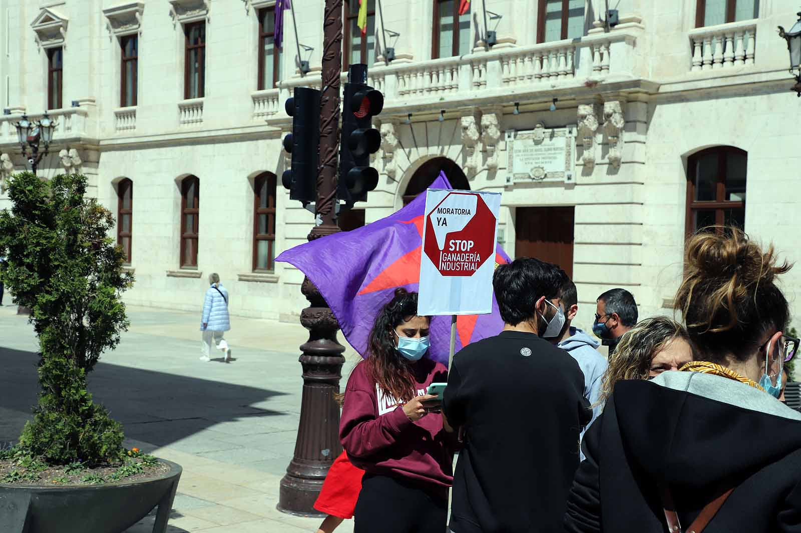 Concentrción contra ls macrogranjas porcinas en Burgos. 