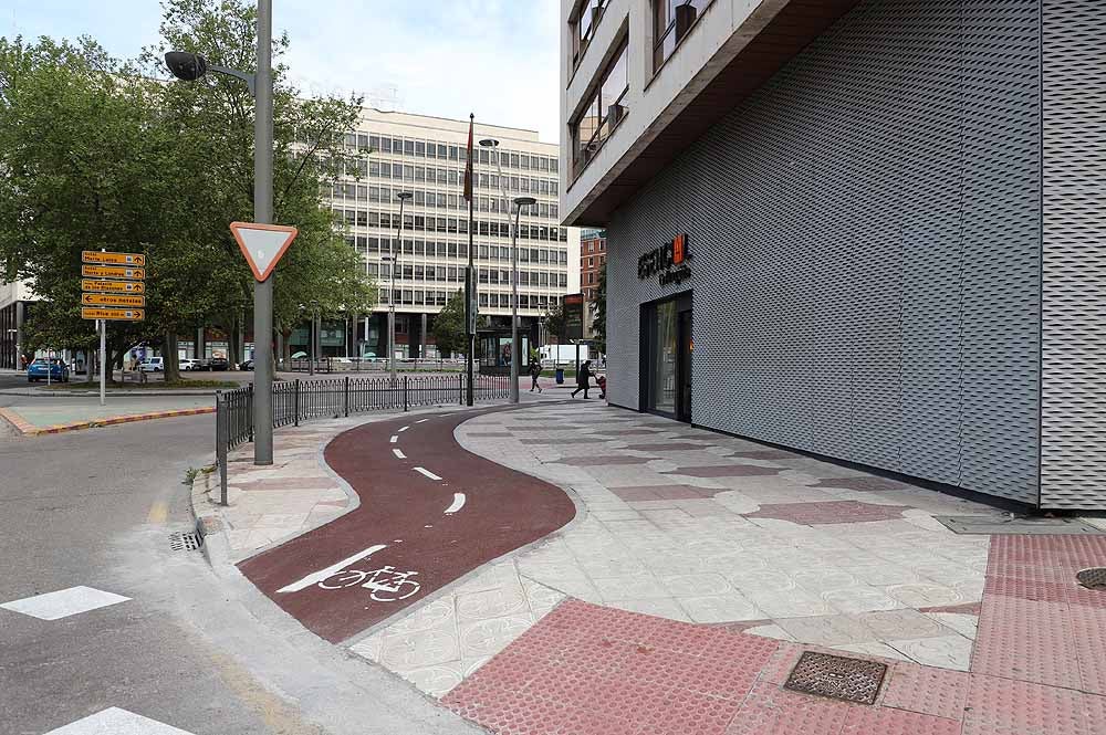 Fotos: Ciclistas y peatones, en contra de las aceras bici