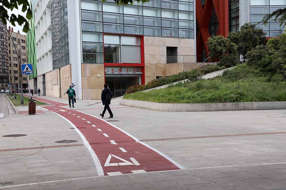 Fotos: Ciclistas y peatones, en contra de las aceras bici