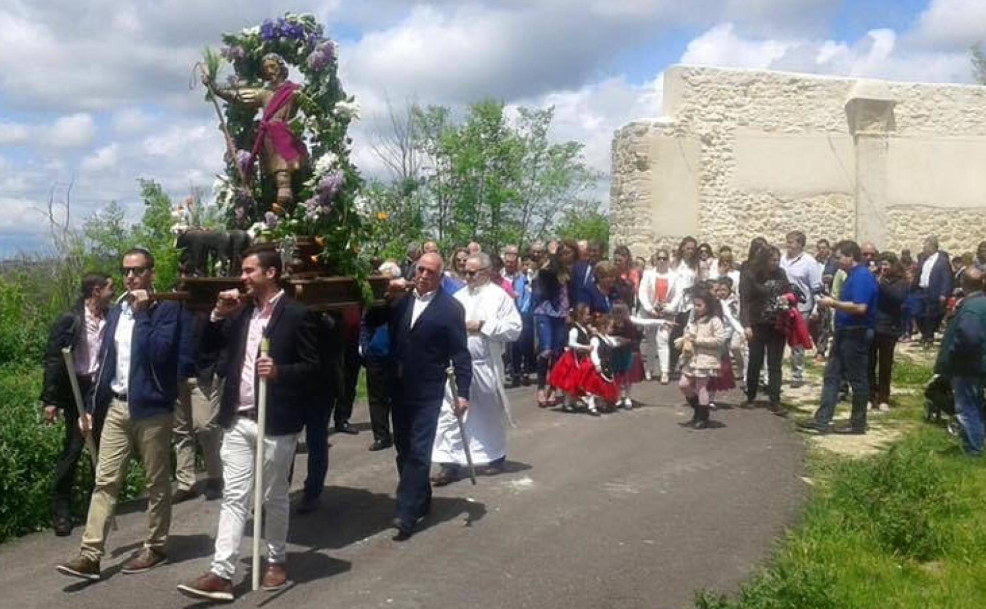 Procesión de San Isidro en Herrera de Valdecañas.