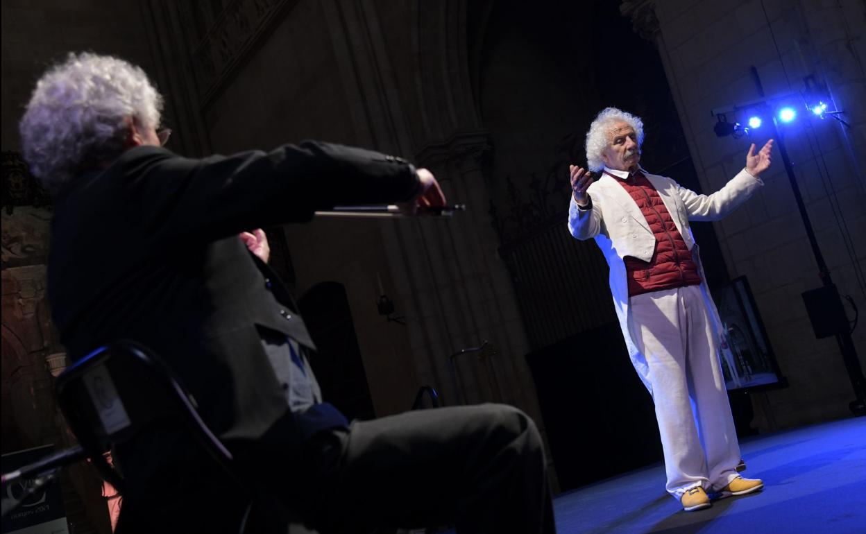 Rafael Álvarez 'El Brujo' interpreta 'Místicos en la Catedral'. 