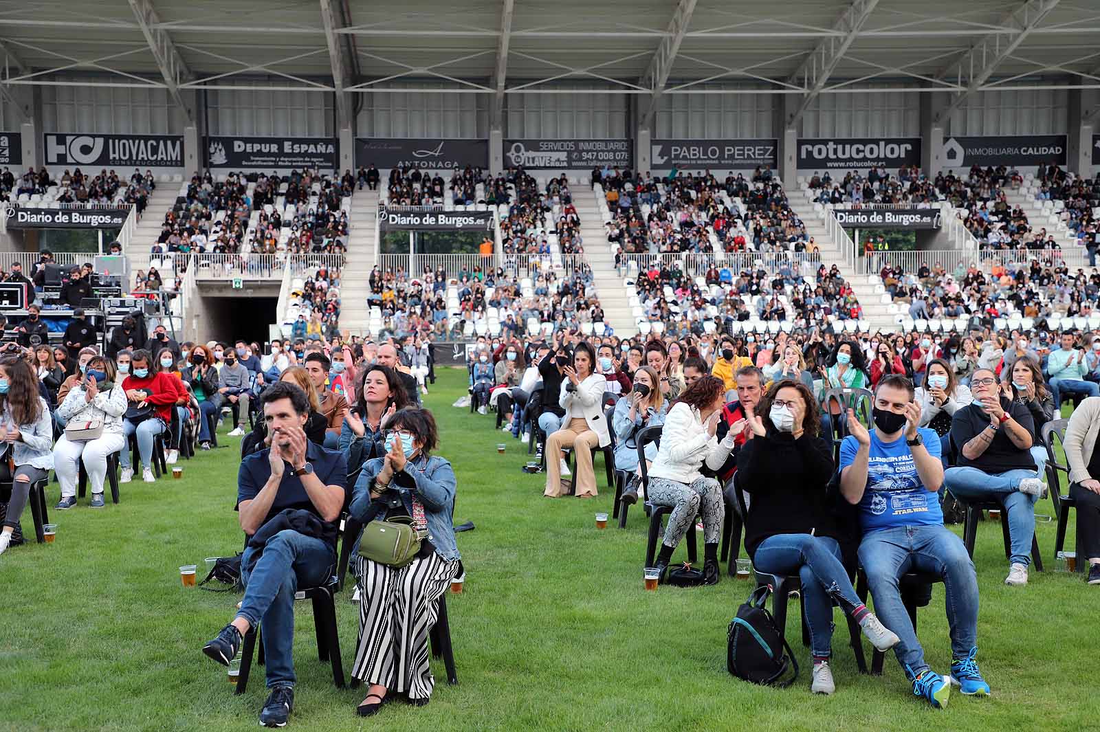 El grupo indie congrega a 2.500 personas en El Plantío en uno de los platos fuertes de los Sampedros